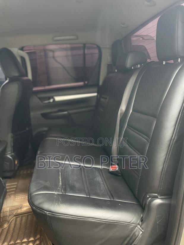 Toyota Hilux 2016 Green