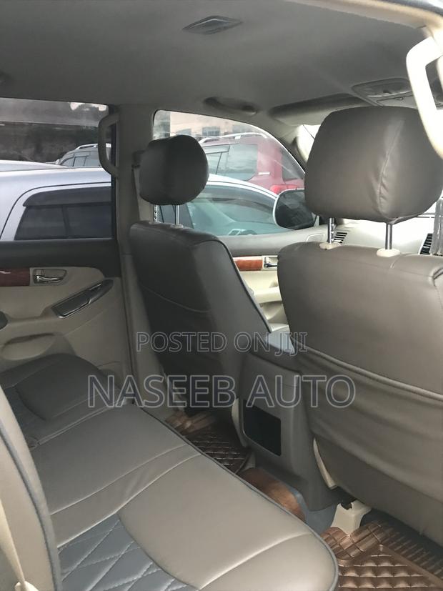 Toyota Land Cruiser Prado 2009 White