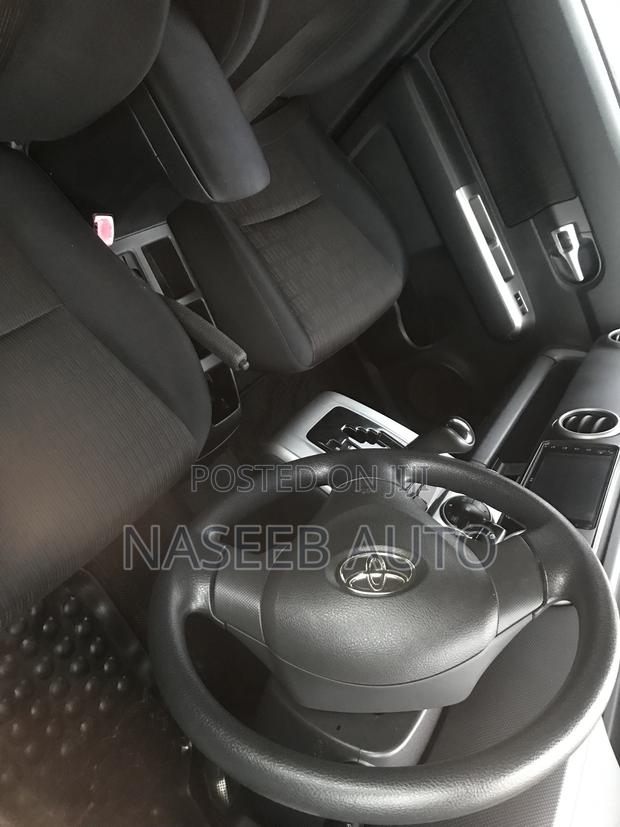 Toyota Corolla Rumion 2012 Gold