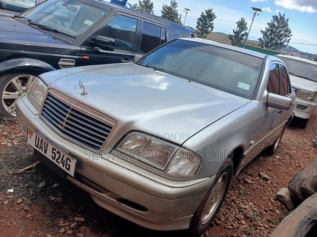 Mercedes-Benz C200 2000 Silver