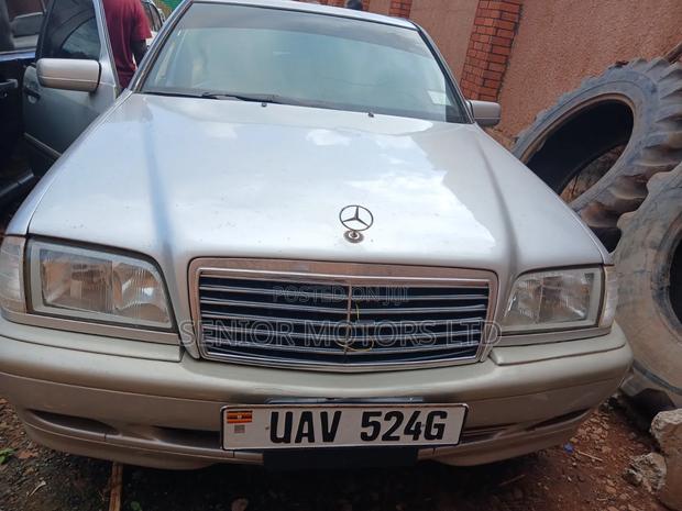 Mercedes-Benz C200 2000 Silver