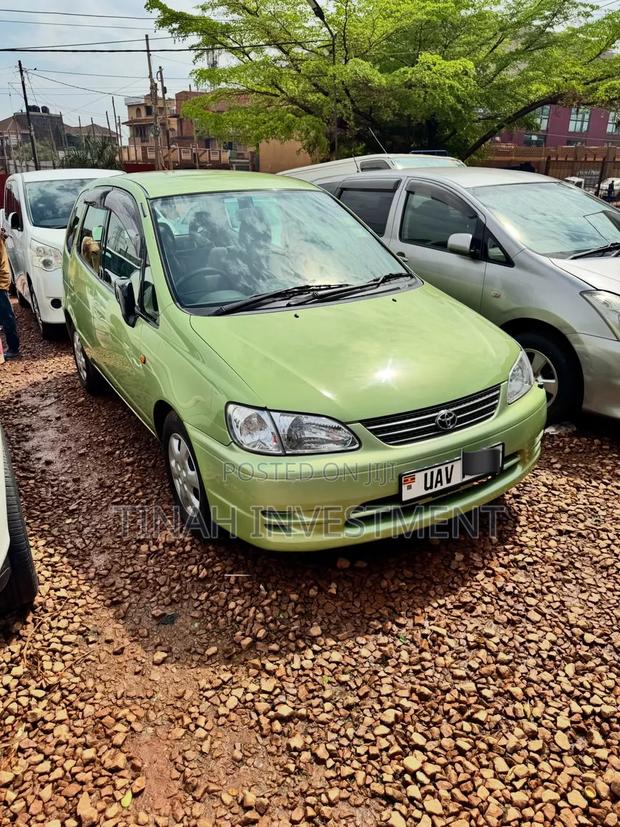 Toyota Corolla Spacio 2006 Green