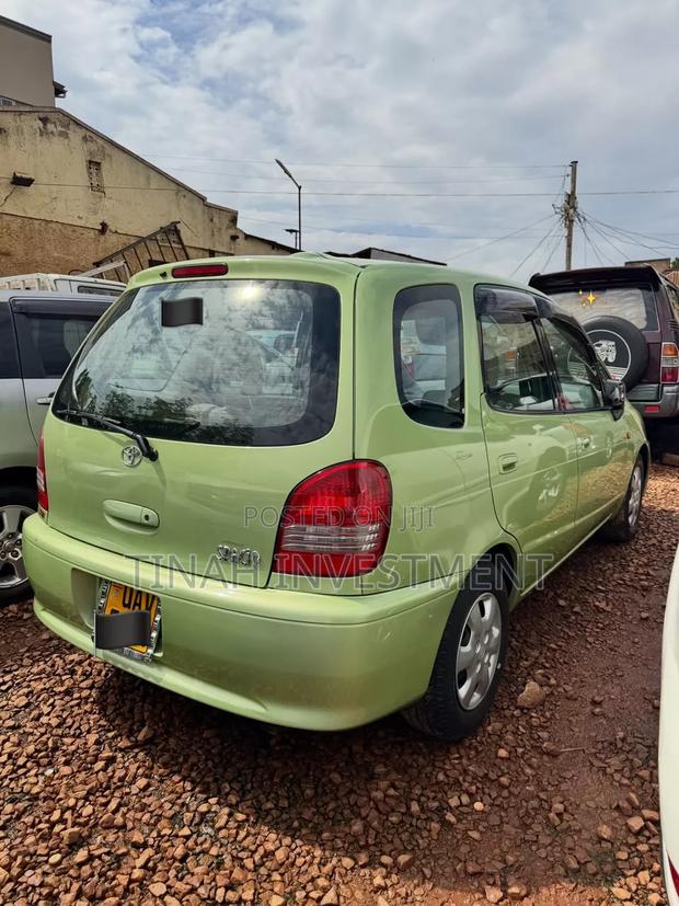 Toyota Corolla Spacio 2006 Green