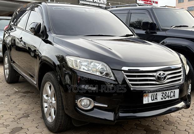 Toyota Vanguard 2013 Black