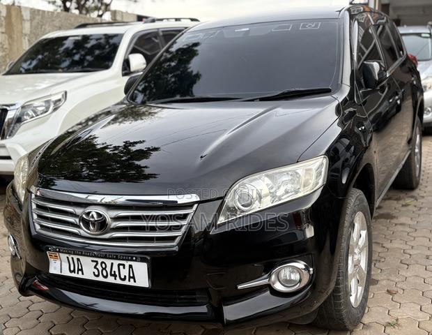 Toyota Vanguard 2013 Black