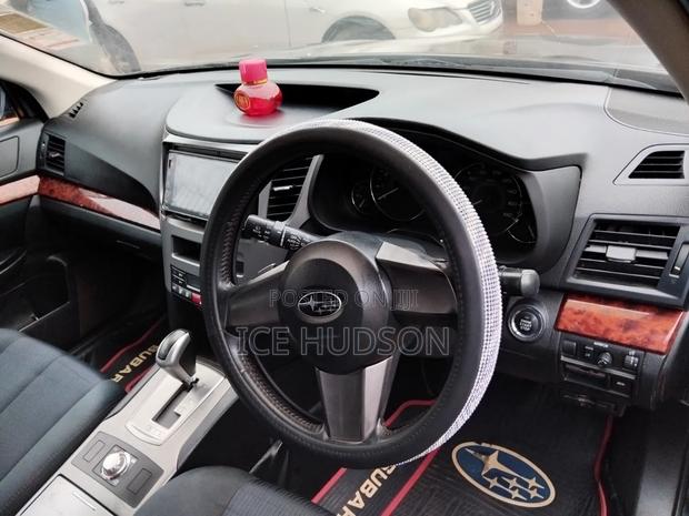 Subaru Legacy 2011 Black