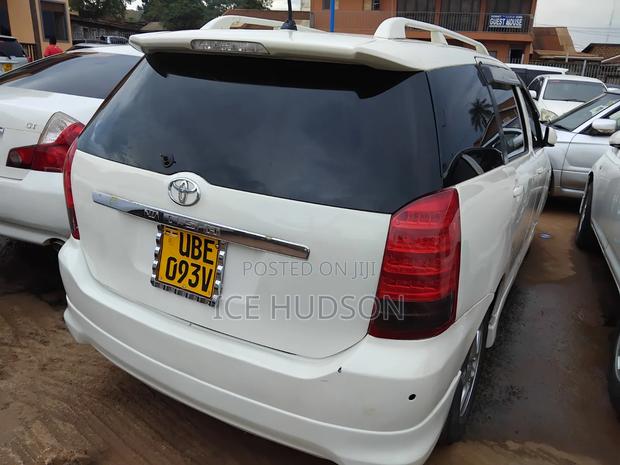 Toyota Wish 2005 White