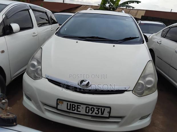 Toyota Wish 2005 White
