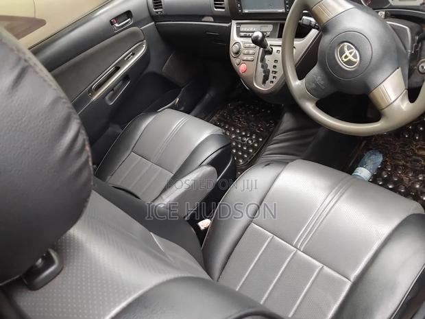 Toyota Wish 2007