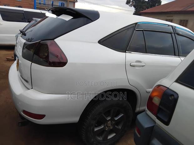 Toyota Harrier 2006 White
