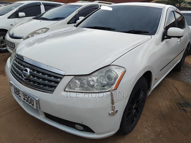 Nissan Fuga 2005 White