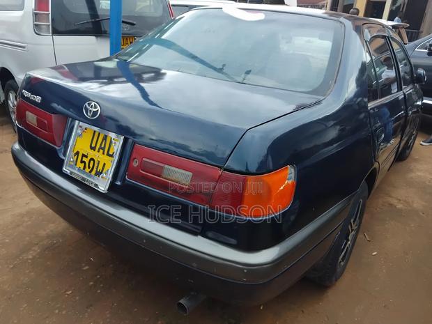 Toyota Corona Premio 2001 Blue