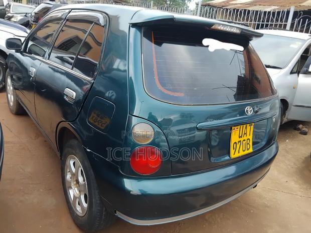 Toyota Starlet 2000 Green