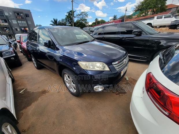 Toyota Vanguard 2009 Blue