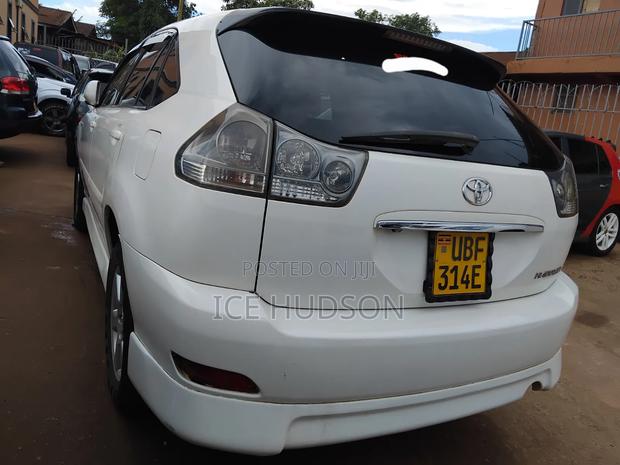 Toyota Harrier 2007 White