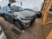 Toyota Hilux 2016 Green for sale