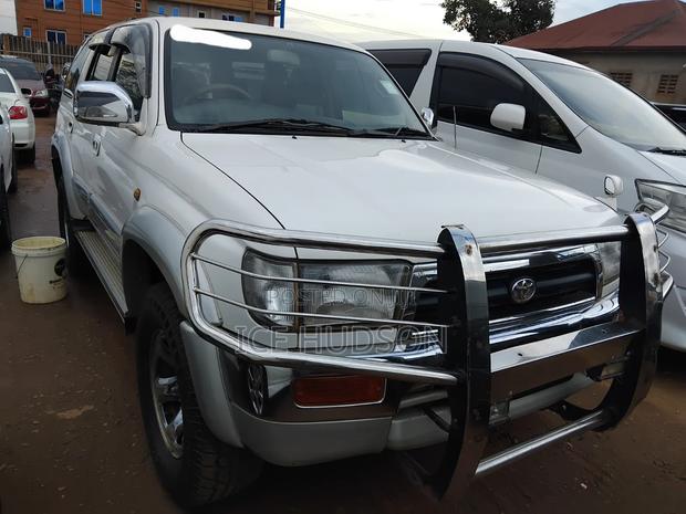 Toyota Hilux Surf 2003 White