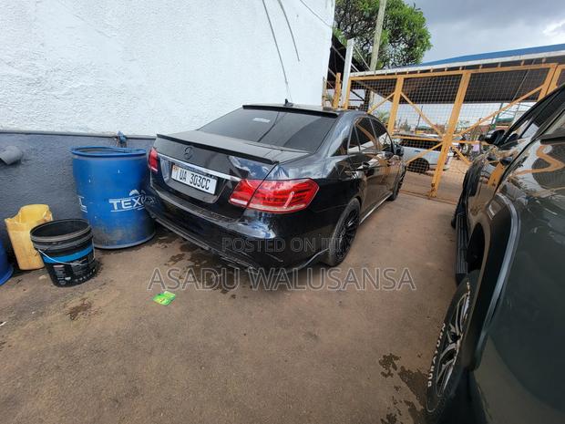 Mercedes-Benz E300 2015 Black