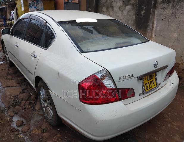Nissan Fuga 2005 White