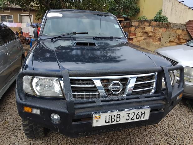 Nissan Patrol 2004 Black