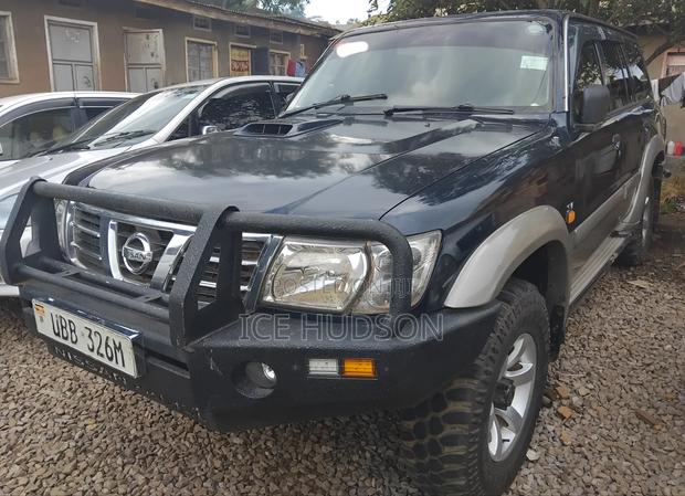 Nissan Patrol 2004 Black