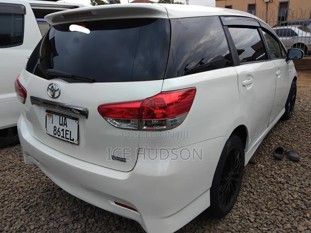 Toyota Wish 2012 White