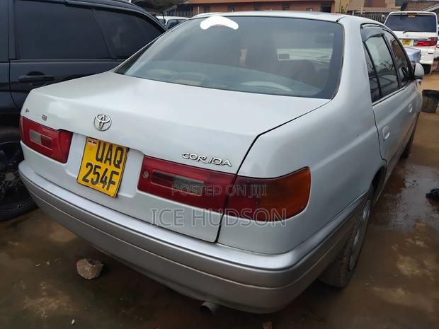Toyota Corona Premio 2000 White