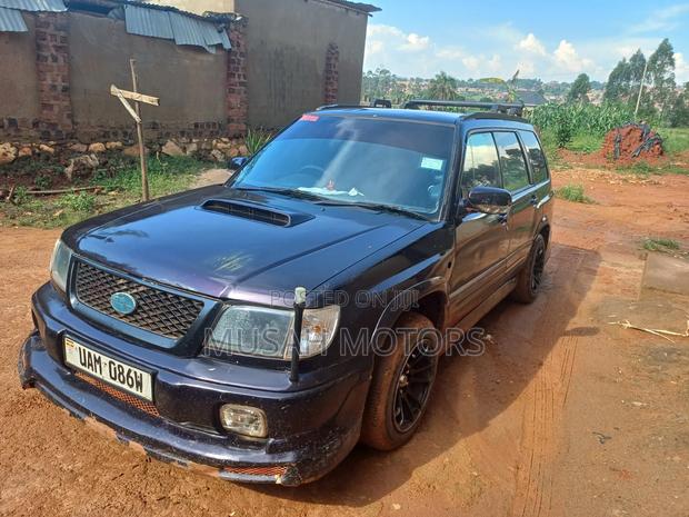 Subaru Forester 2000 Blue