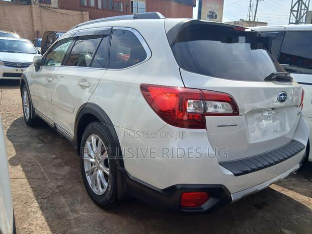 Subaru Outback 2.5i AWD 2017 White