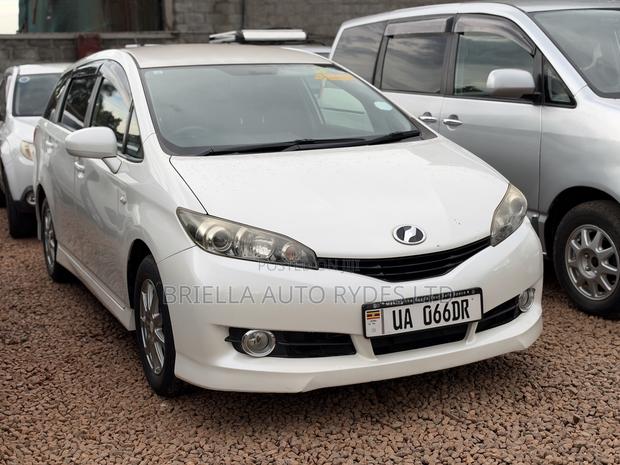 Toyota Wish 2010 White