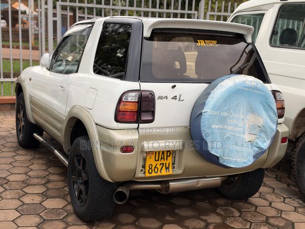 Toyota RAV4 2001 Silver