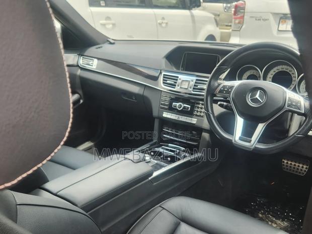 Mercedes-Benz E300 2014 Silver