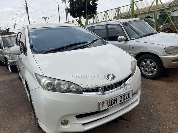 Toyota Wish 2011 White