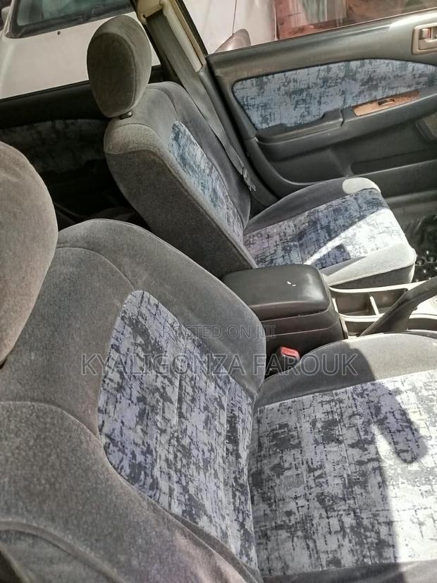 Toyota Premio 2021 Silver