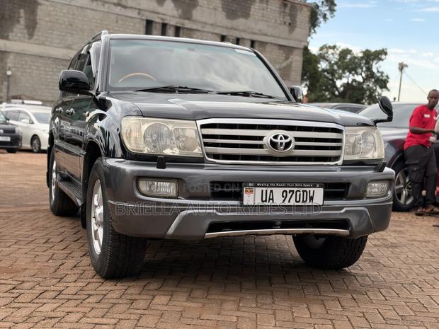 Toyota Land Cruiser Prado 2006 Black
