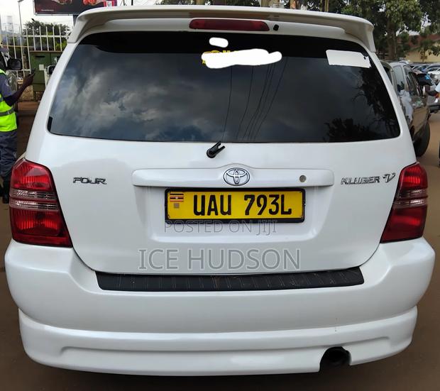 Toyota Kluger 2006 White
