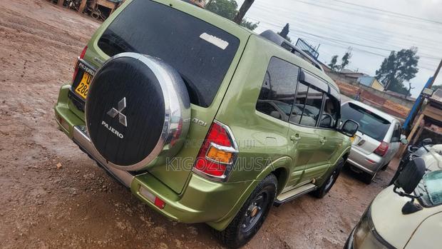 Mitsubishi Pajero Sport 2004 Green