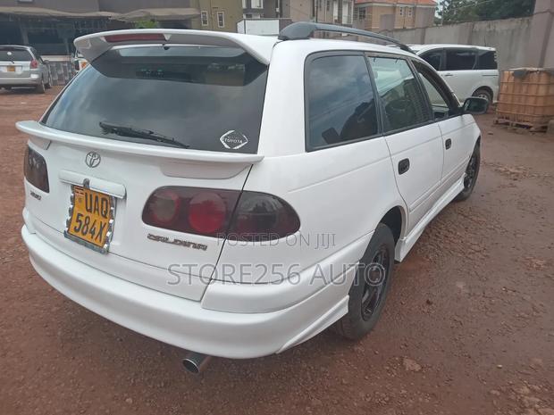 Toyota Caldina E 1998 White