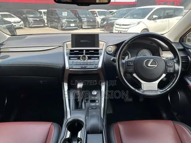 Lexus NX 200t FWD 2017 White