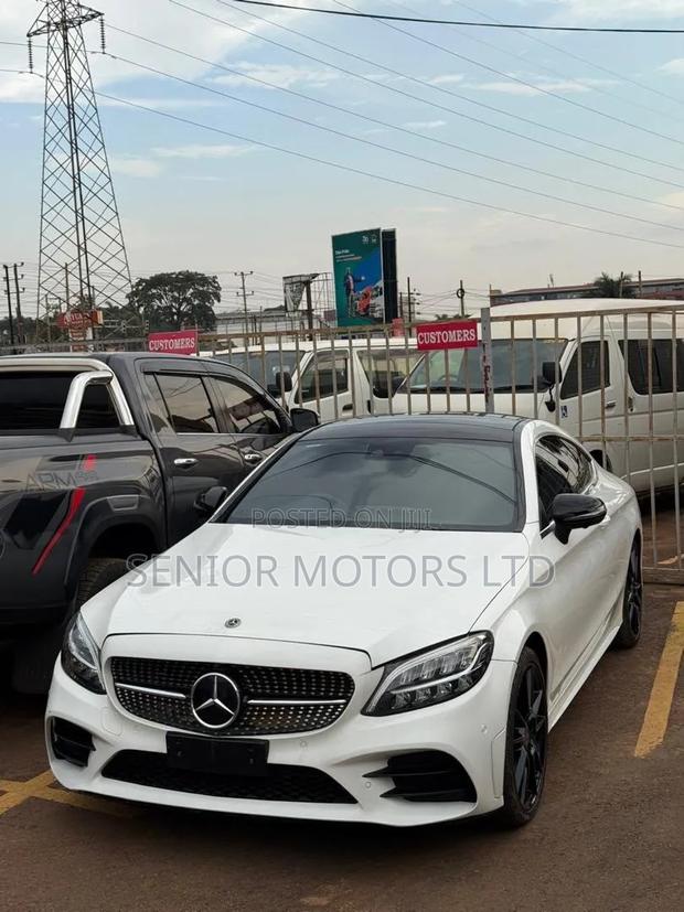 Mercedes-Benz C200 2020 White