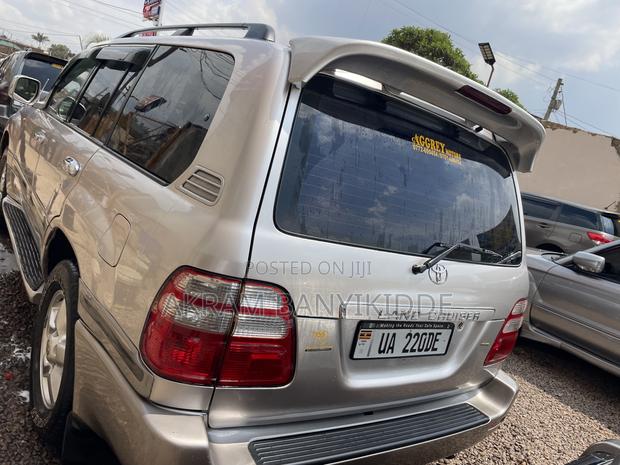 Toyota Land Cruiser 2007 Silver