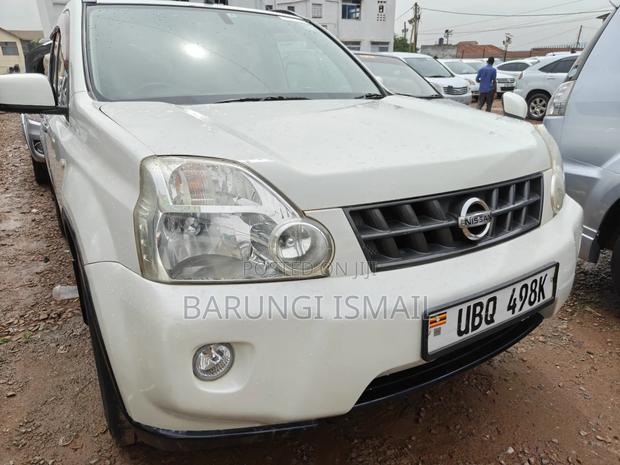 Nissan X-Trail 2010 White