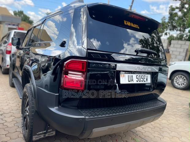 Toyota Land Cruiser Prado 2.4 Petrol 2024 Black