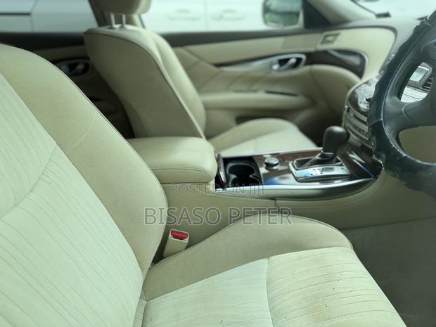 Nissan Fuga 2012 White