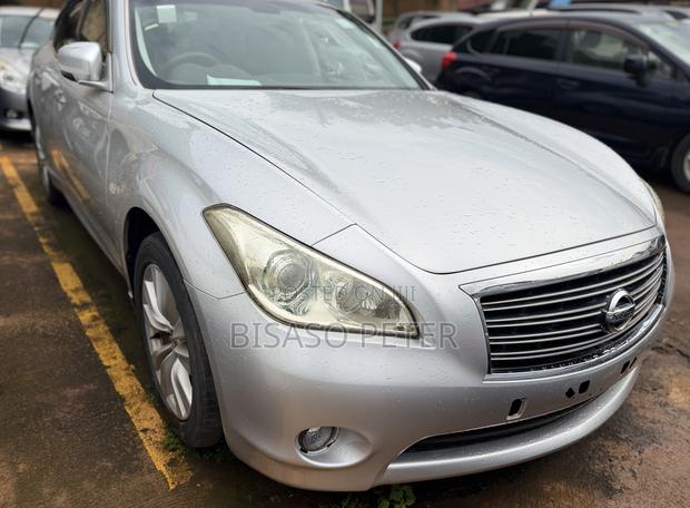 Nissan Fuga 2013 Silver