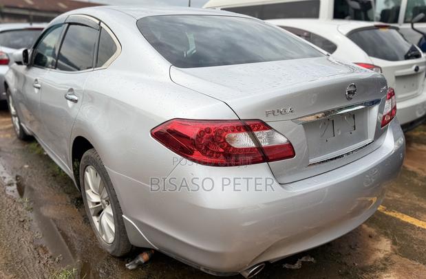 Nissan Fuga 2013 Silver