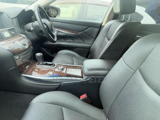 Nissan Fuga 2013 Silver