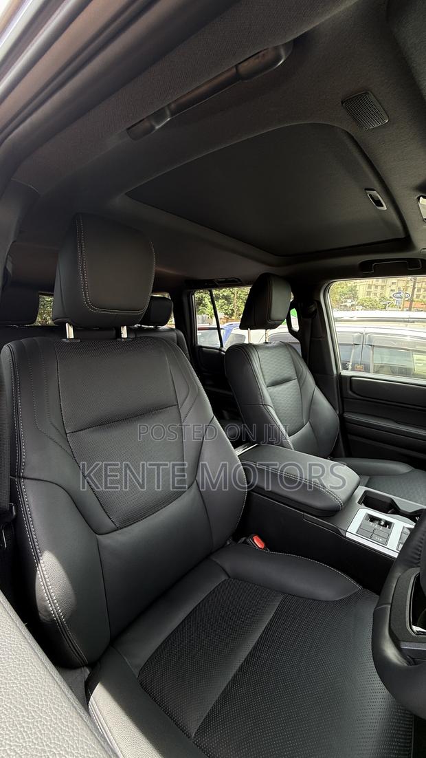 Toyota Land Cruiser Prado 2.7 2025 Brown