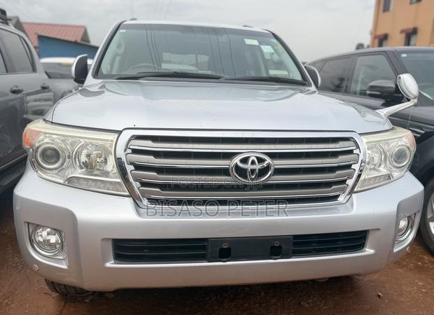 Toyota Land Cruiser 2013 Silver
