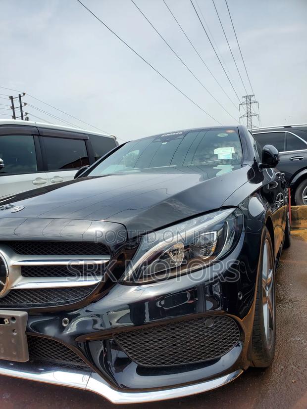 Mercedes-Benz C180 2017 Black